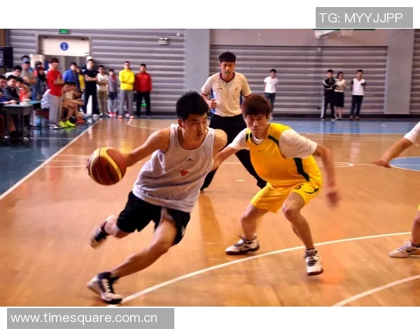 常林的奋斗历程与篮球梦想:从青涩少年到职业球员的蜕变之路 常林的奋斗历程与篮球梦想:从青涩少年到职业球员的蜕变之路