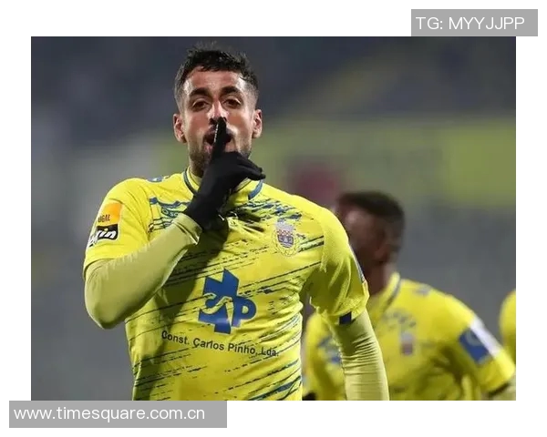 布鲁马与卡儿马的精彩对决揭示了足球战术的新趋势与球员表现的极限挑战 布鲁马与卡儿马的精彩对决揭示了足球战术的新趋势与球员表现的极限挑战