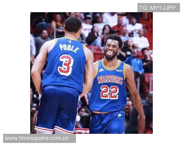 库里与巴特勒的巅峰对决谁能在NBA赛场上书写传奇篇章 库里与巴特勒的巅峰对决谁能在NBA赛场上书写传奇篇章