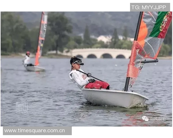 张帆：在风浪中扬帆起航的勇者与梦想追逐者的故事