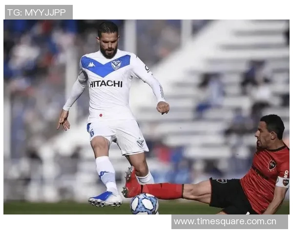 班菲尔德主场迎战拉努斯双方争夺关键三分的激烈对决