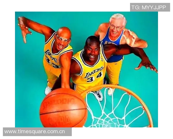 篮球明星的品格修养与职业精神的深度探讨与分析