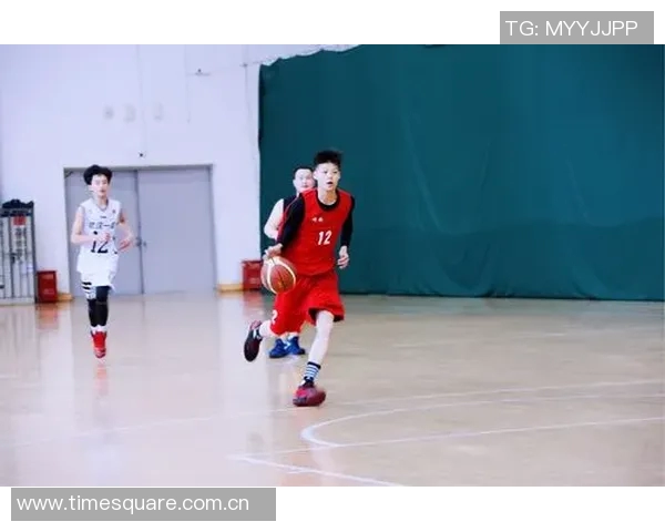 西安篮球队的拼搏历程与梦想追逐：大师赛特别报道
